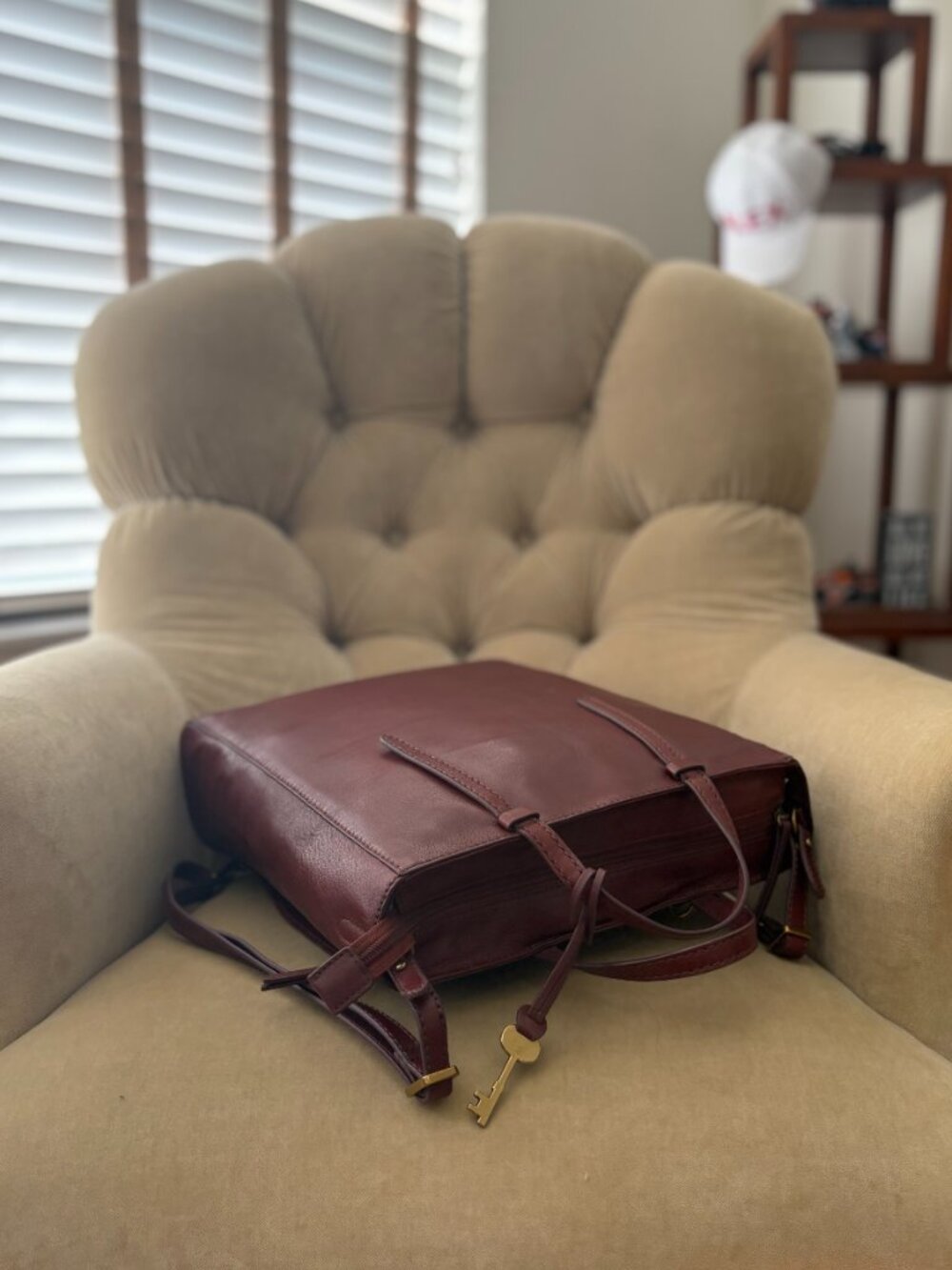 Auth. FOSSIL Iconic Sydney Genuine Leather Convertible Backpack Tote Bag - Picture 3 of 7